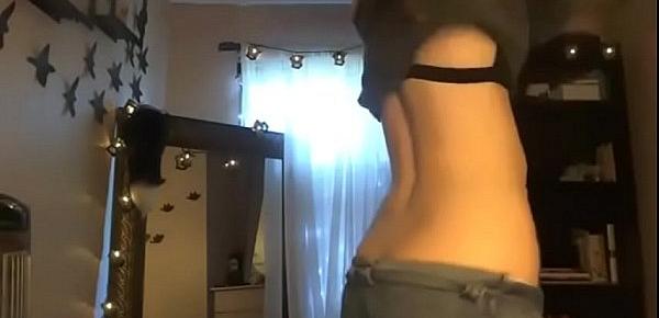  Teen with fox tail butt plug - Webcam